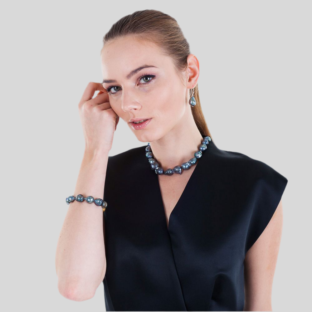 Design-Perlenkette aus dunkelgrauen Süßwasser-Barockperlen