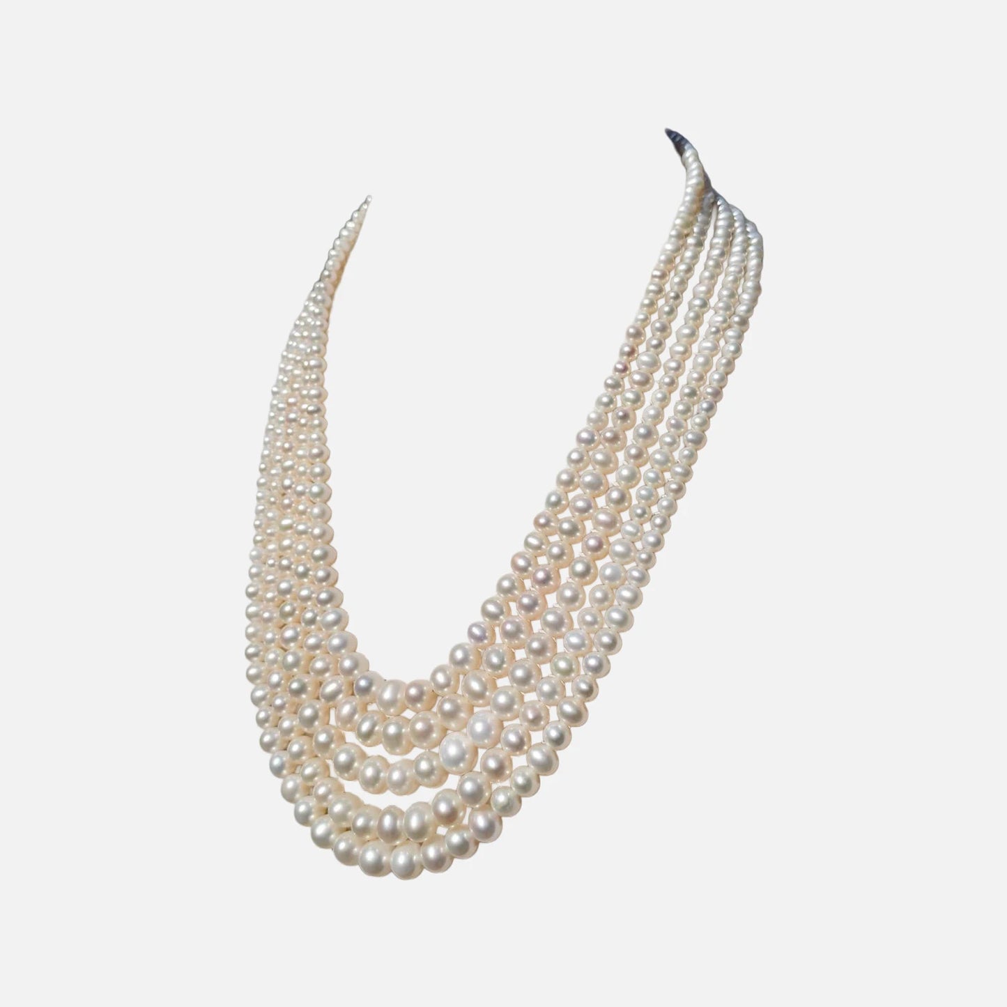 Exklusive Süsswasserperlen-Kette in 5 Reihen mit vergoldetem Silberverschluss