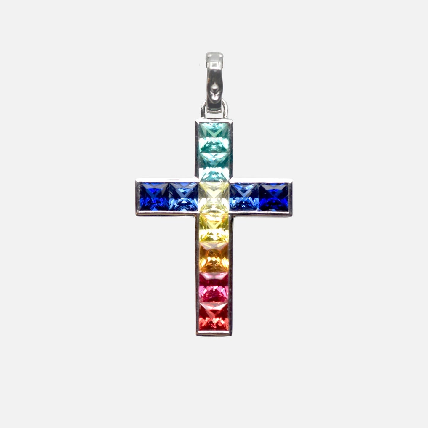 Kreuzanhänger aus Weißgold mit farbigen Saphiren