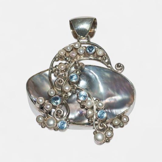 Anhänger mit Mabe-Perle, Blautopas & Süßwasserperlen