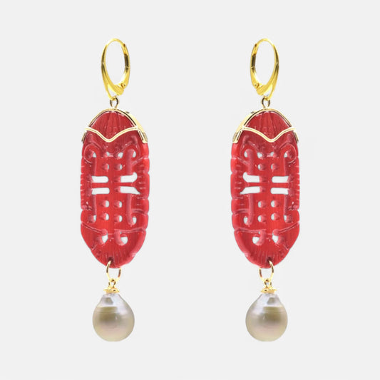 Design-Ohrringe aus roter Bambuskoralle und Barockperlen