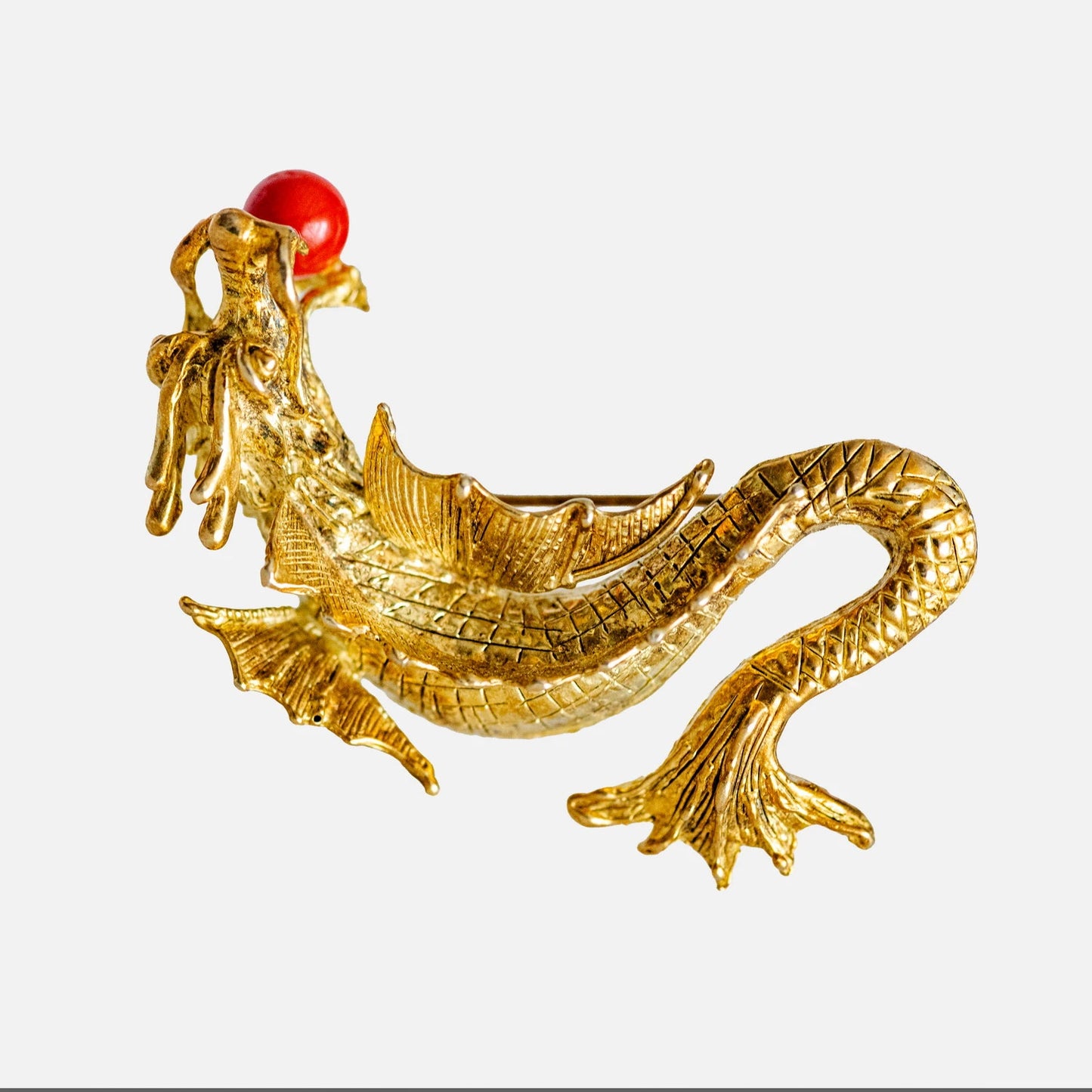 Chinesischer Drachen Anhänger & Brosche mit roter Koralle
