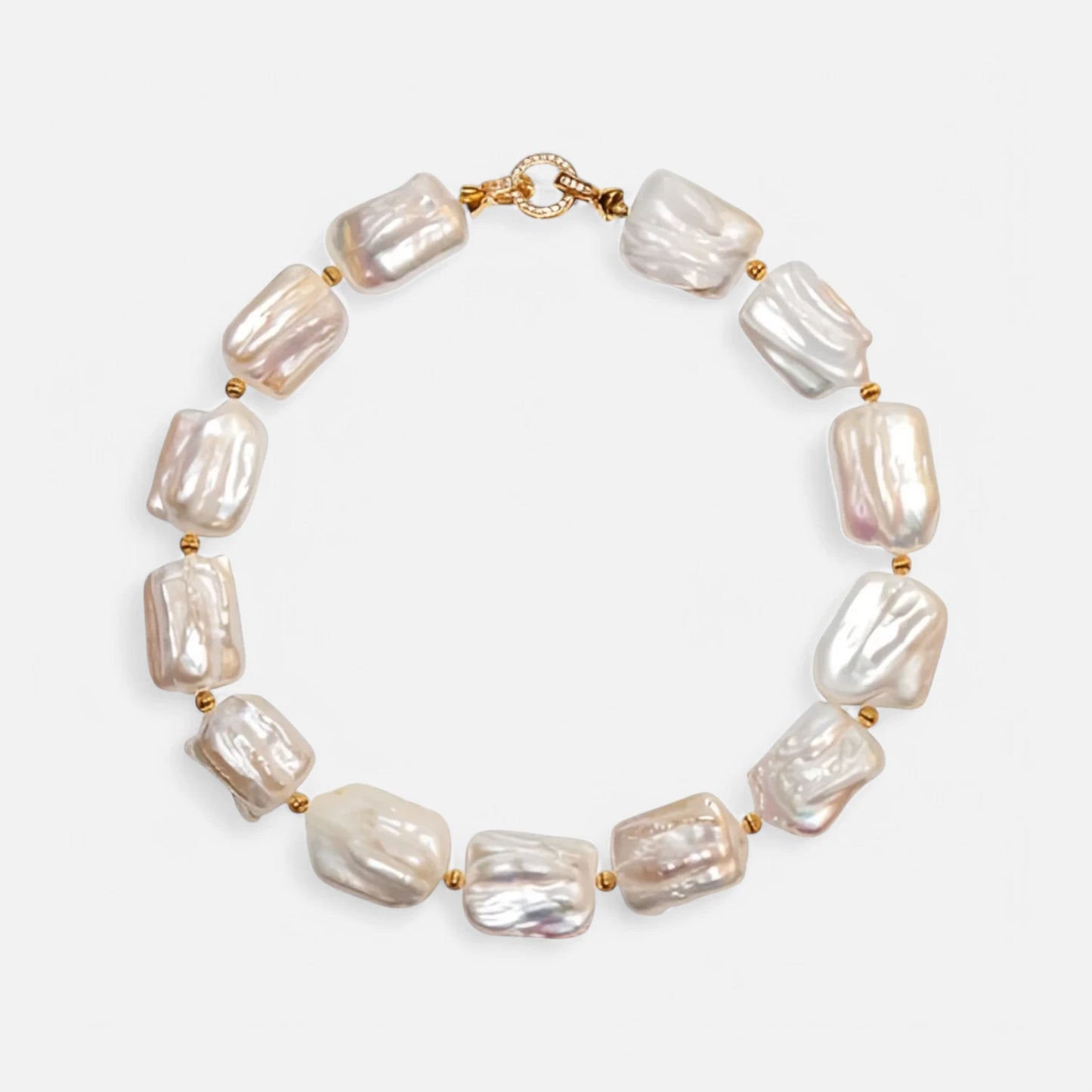 Einzigartige Barock-Perlenkette mit goldenen Details