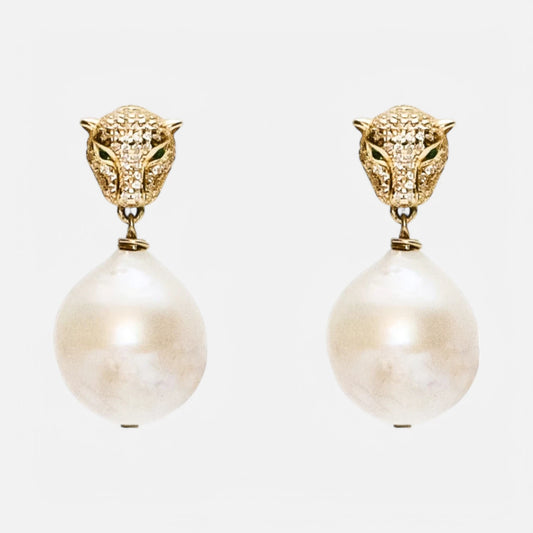 Tigerkopf & Barockperlen – Vergoldete Statement-Ohrringe