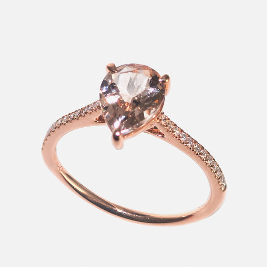 Roségold-Ring mit Morganit & Diamanten – zarte Eleganz