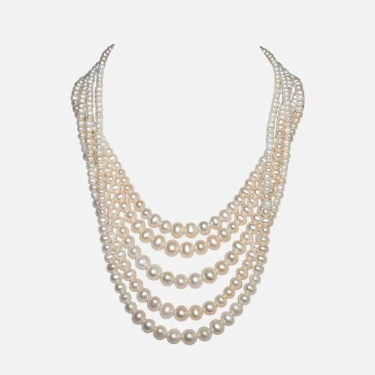 Exklusive Süsswasserperlen-Kette in 5 Reihen mit vergoldetem Silberverschluss