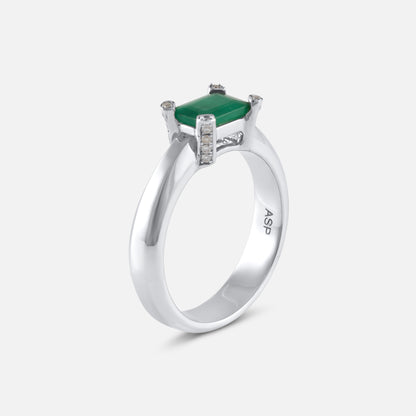 Smaragd-Ring mit Brillant in 18K Weißgold – Elegantes Design