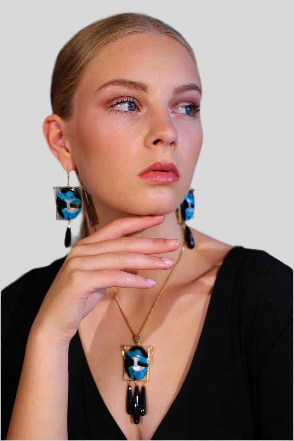 Ohrringe „Lady with Hat“ aus Türkis & Onyx mit Onyx-Tropfen