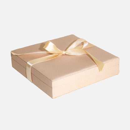 Exklusive Süsswasserperlen-Kette in 5 Reihen mit vergoldetem Silberverschluss