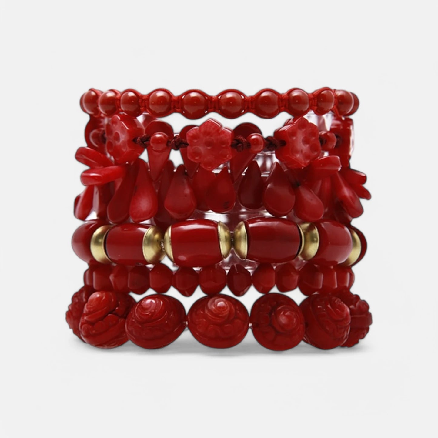 Elastisches Armband aus roten Bambuskorallen mit Messingscheiben