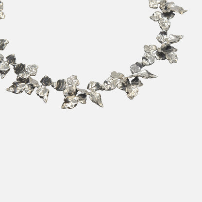 Collier mit Blumenmotiv aus Silber