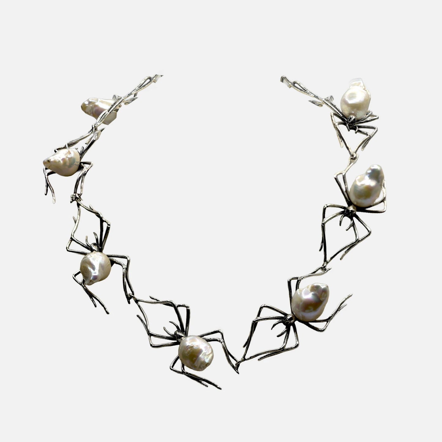 Collier Spinne mit Barockperlen – Silber