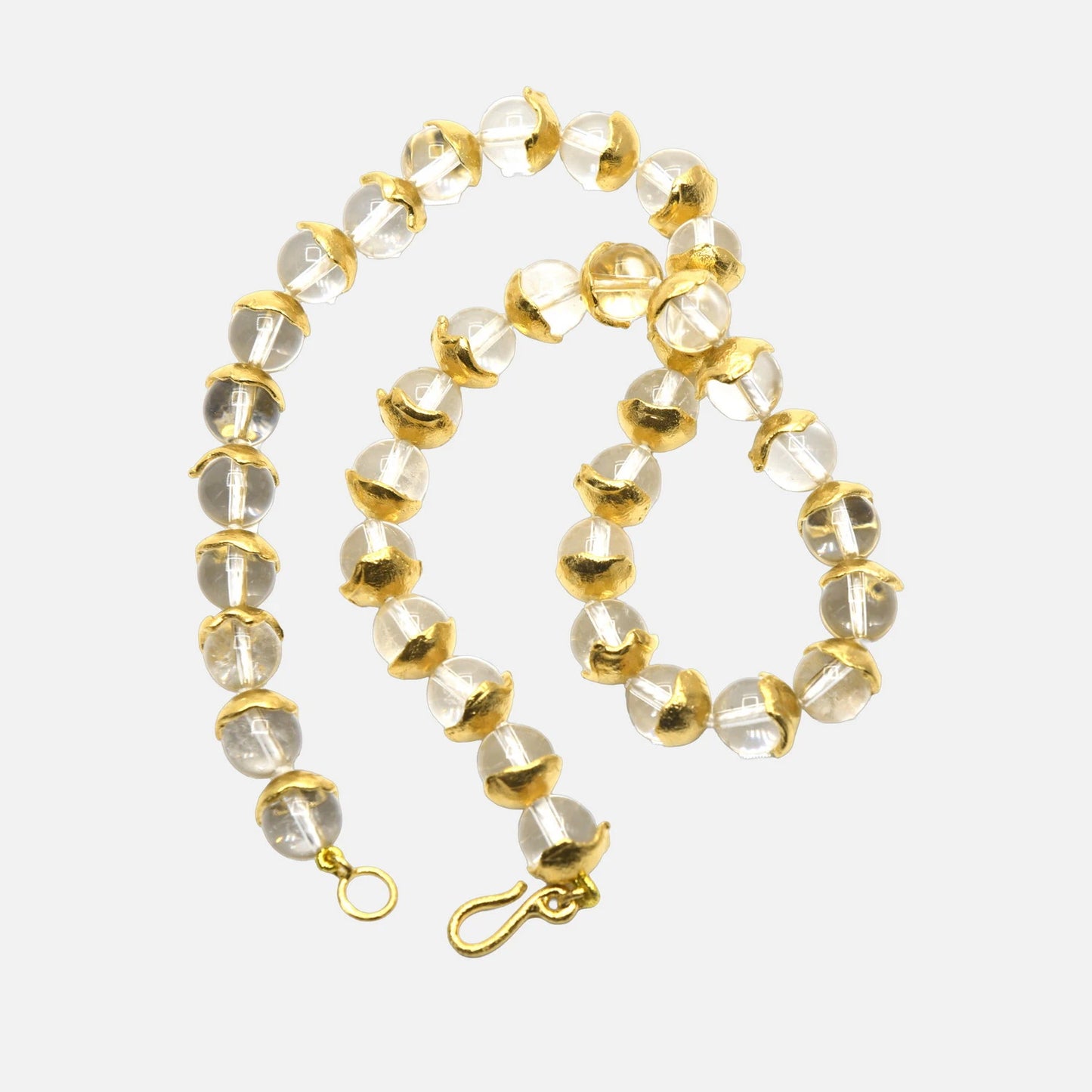 Vergoldete Kette mit Bergkristall – Klassische Eleganz