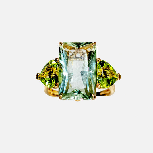 Goldring mit grünem Amethyst und Peridoten – 18K Gelbgold