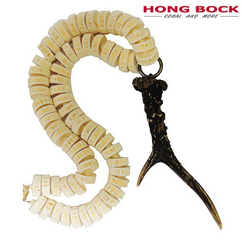 HONG BOCK-Design Kette/ Weiße Muscheln+braunes Horn (Geweih-Stück)