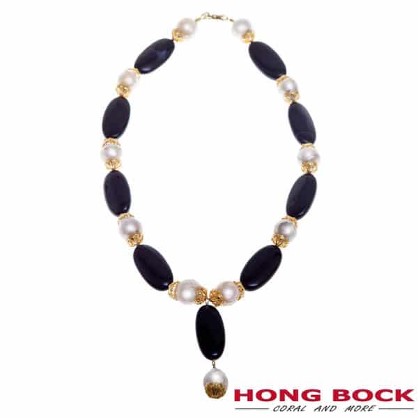 HONG BOCK-Desihn Kette und Armband-Ohrringe aus Schwarze Onyx und Süsswasser Barock Perlen in Set-0