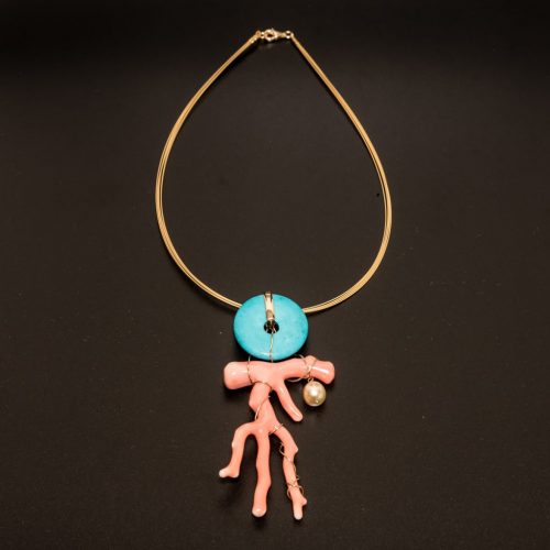 HONG BOCK- design pendant made of natural coral branch + turquoise Donats in 18 K yellow gold