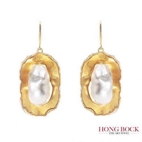 HONG BOCK design earrings made from baroque pearls and wide gold surrounds