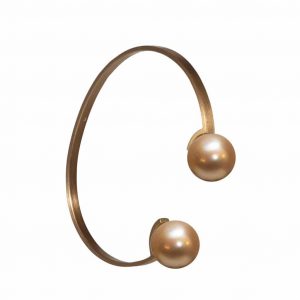 HONG BOCK- bracelet made of 750 yellow gold and South Sea pearls