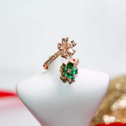 HONG BOCK flower ring made of samagd and diamond / 18K GG