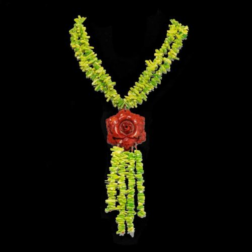 HONG BOCK design rose necklace made of coral (dyed).