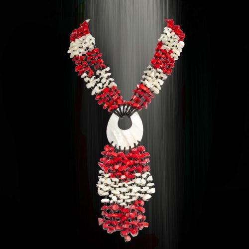 HONG BOCK design necklace made of red bamboo corals and white mother-of-pearl.